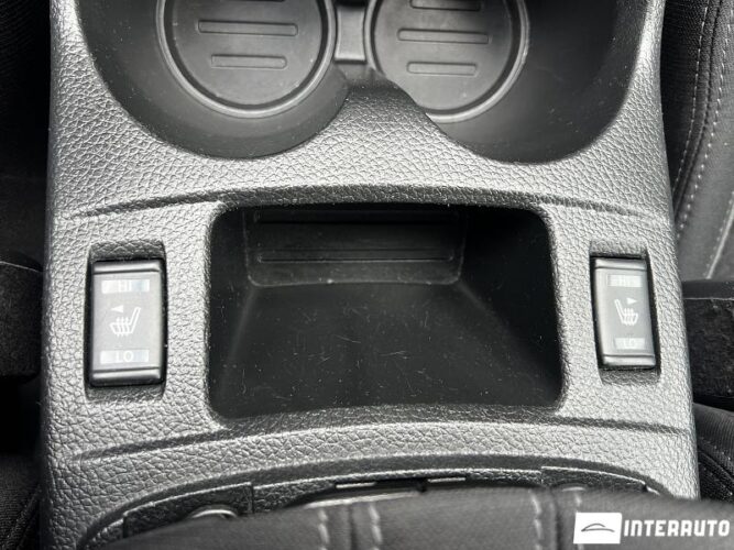 Nissan Qashqai 39 interauto-car