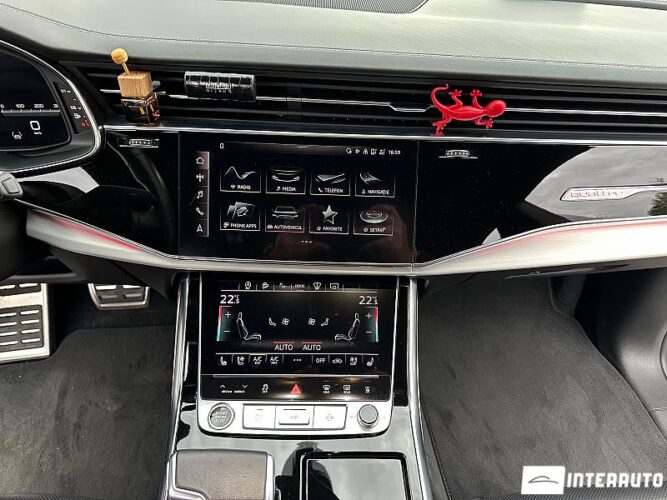 Audi Q8 52 interauto-car