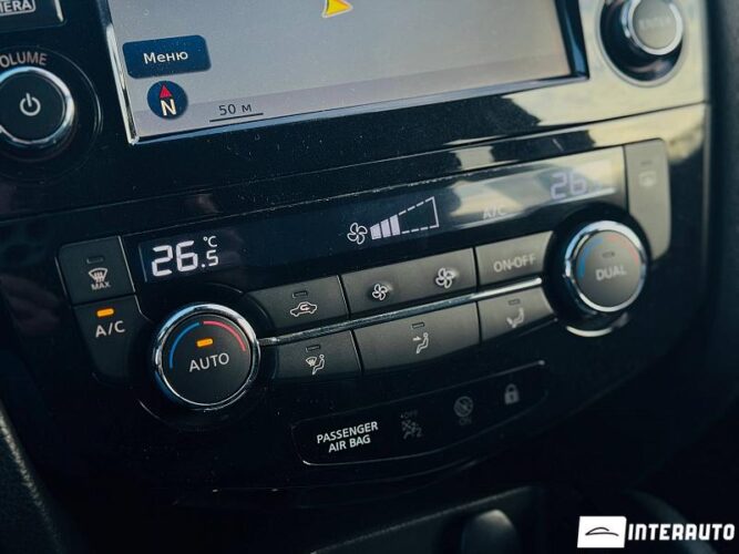 Nissan Qashqai 39 interauto-car
