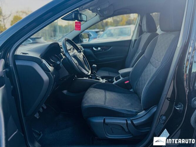 Nissan Qashqai 33 interauto-car