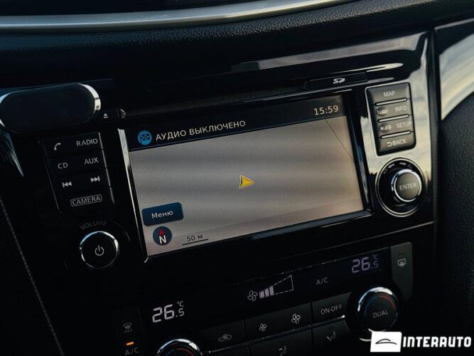 Nissan Qashqai 37 interauto-car