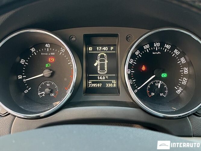 Skoda Yeti 39 interauto-car