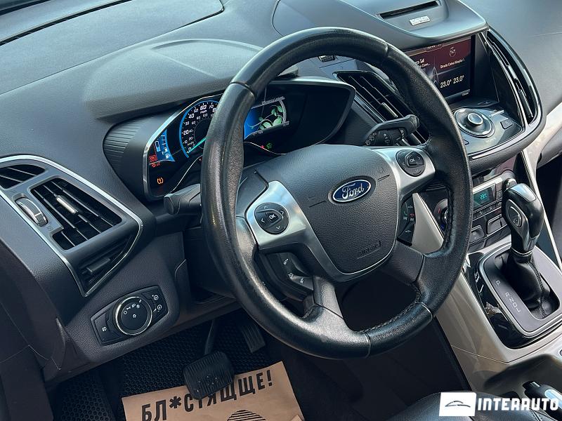 Ford C-MAX 19 automobil-interauto