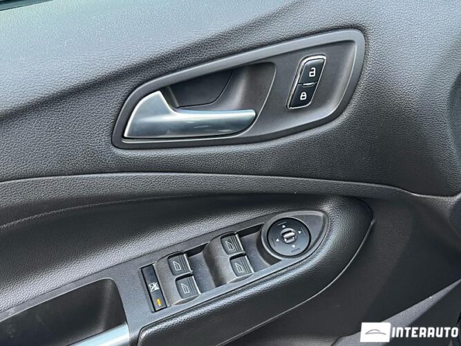 Ford C-MAX 42 interauto-car