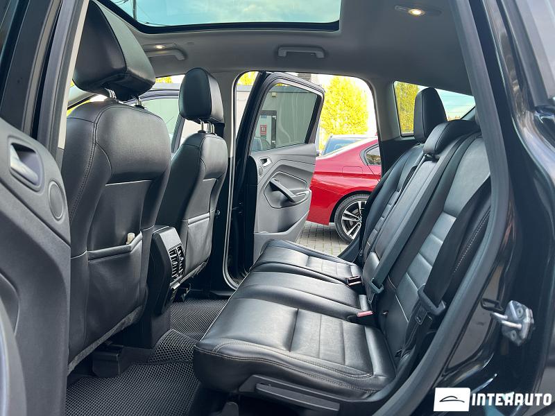 Ford C-MAX 33 automobil-interauto