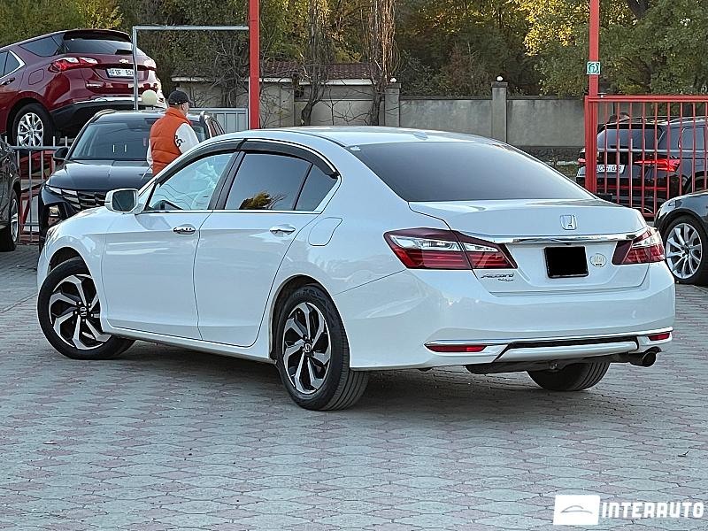 Honda Accord 12 automobil-interauto