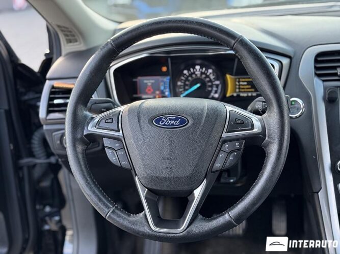 Ford Fusion 40 interauto-car