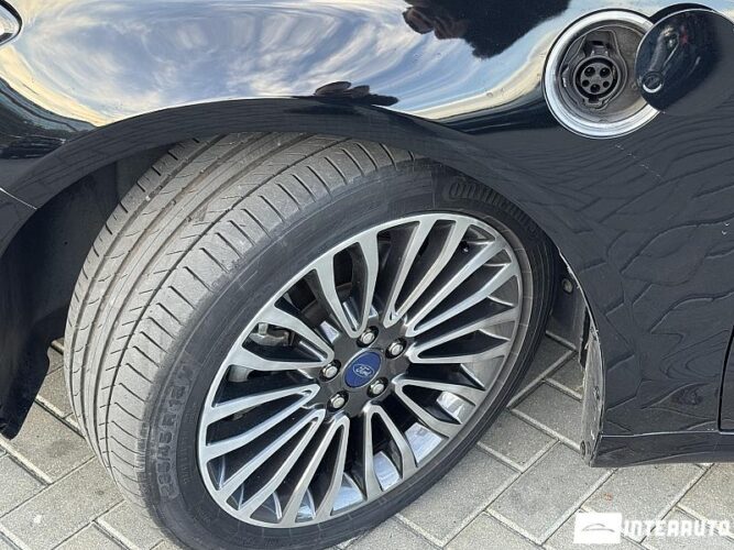 Ford Fusion 55 interauto-car