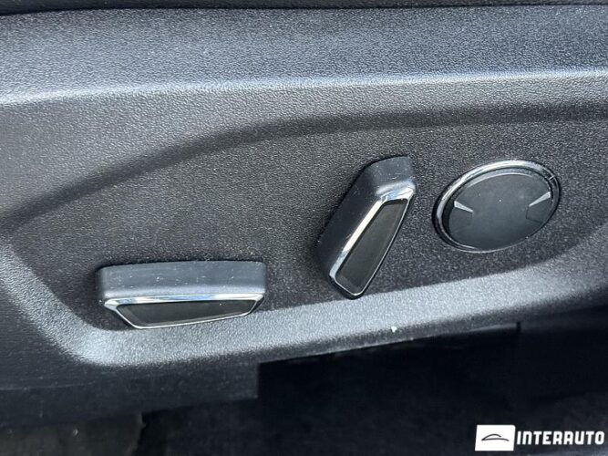 Ford Fusion 49 interauto-car