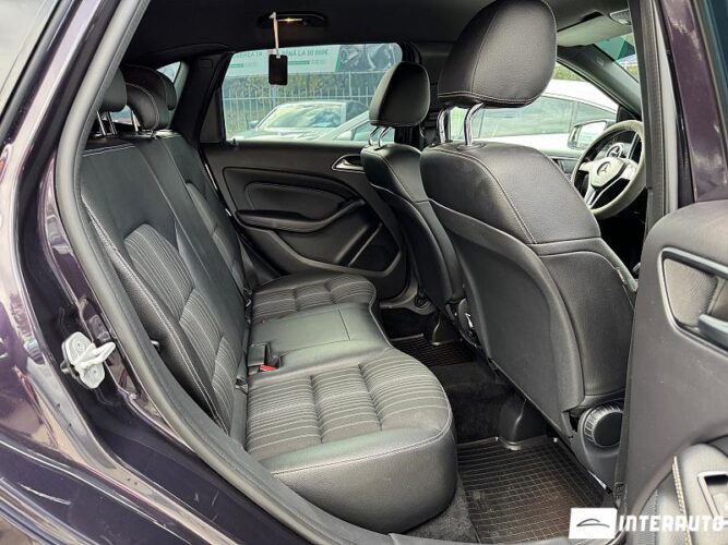 Mercedes B 180 34 interauto-car
