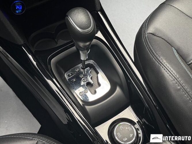 Peugeot 2008 40 interauto-car