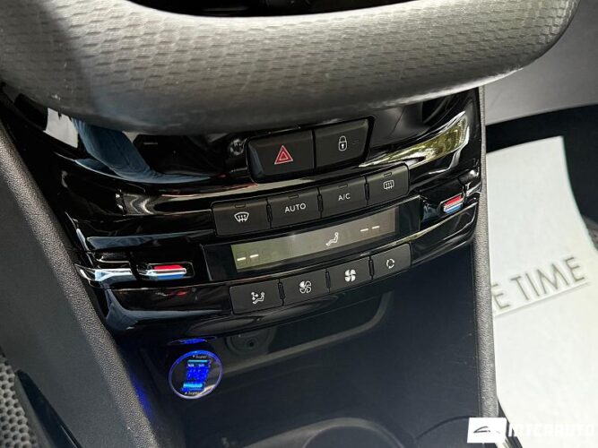 Peugeot 2008 38 interauto-car