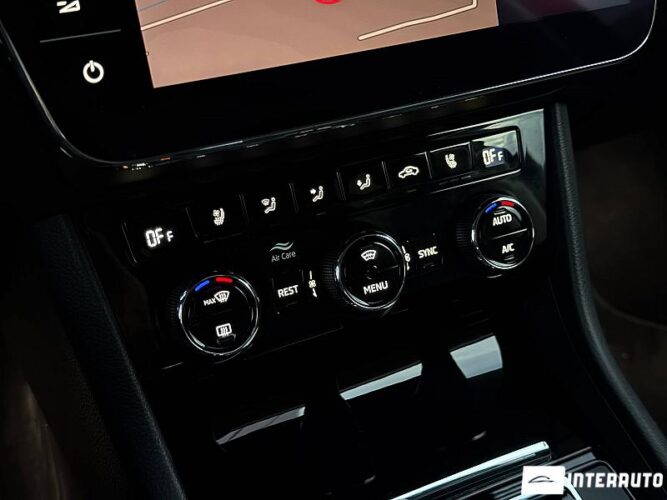 Skoda Superb 44 interauto-car