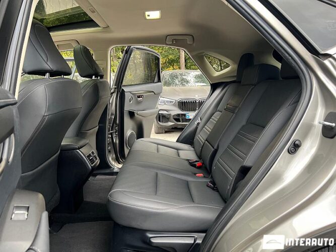 Lexus NX 300H 54 interauto-car