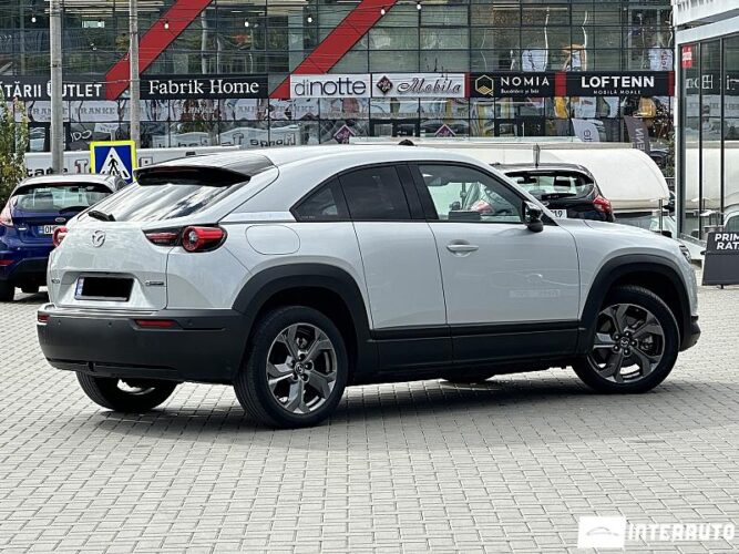 Mazda MX-30 31 interauto-car