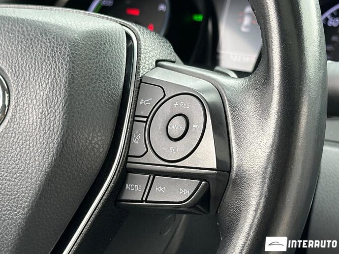 Toyota Camry 44 interauto-car