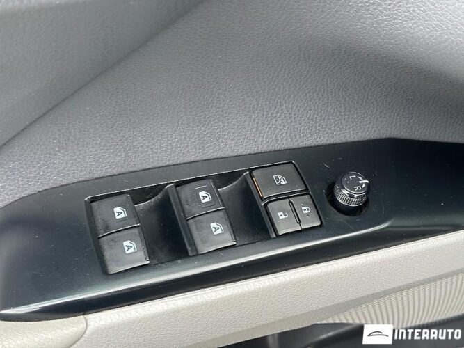 Toyota Camry 48 interauto-car