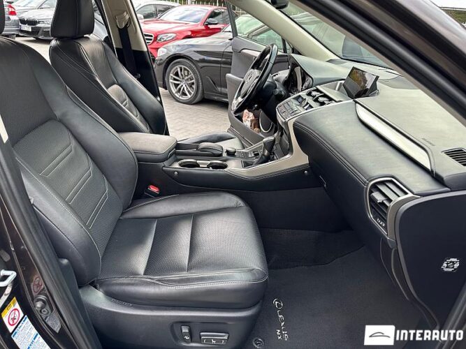 Lexus NX 300H 37 interauto-car