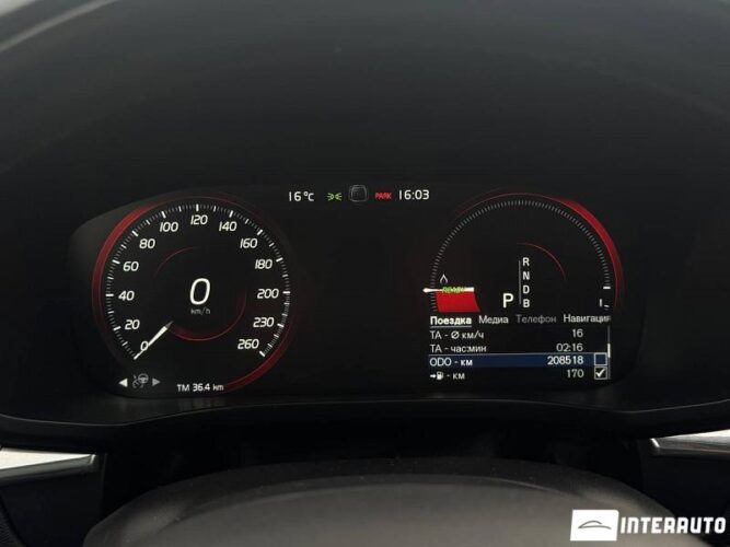 Volvo XC 60 41 interauto-car