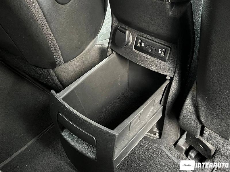 Renault Scenic 28 automobil-interauto