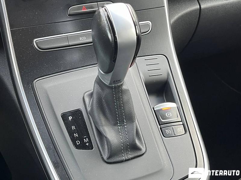 Renault Scenic 26 automobil-interauto