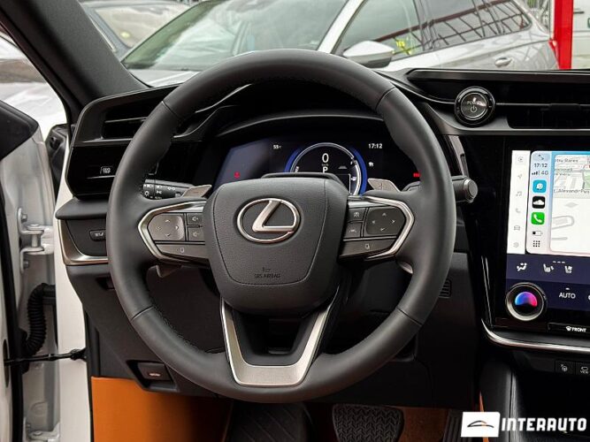 Lexus RZ 450e 47 interauto-car