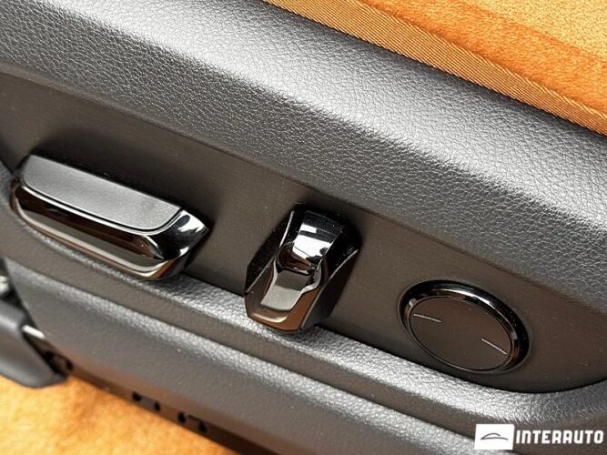 Lexus RZ 450e 54 interauto-car