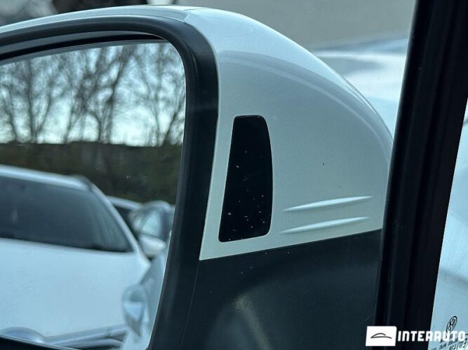 Volkswagen Tiguan 50 interauto-car