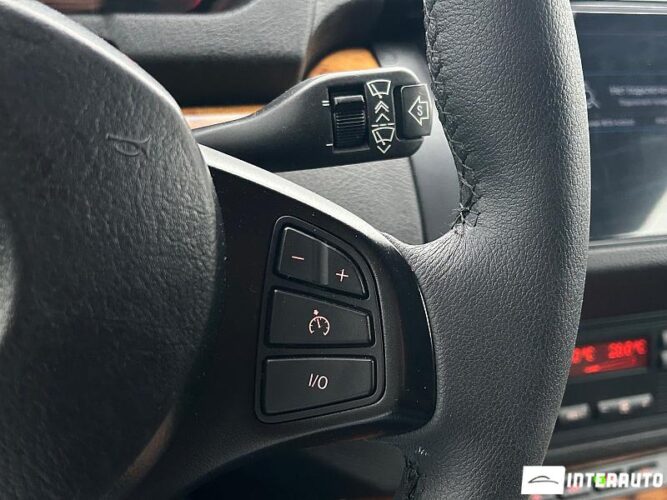 BMW X5 3.0i 39 interauto-car