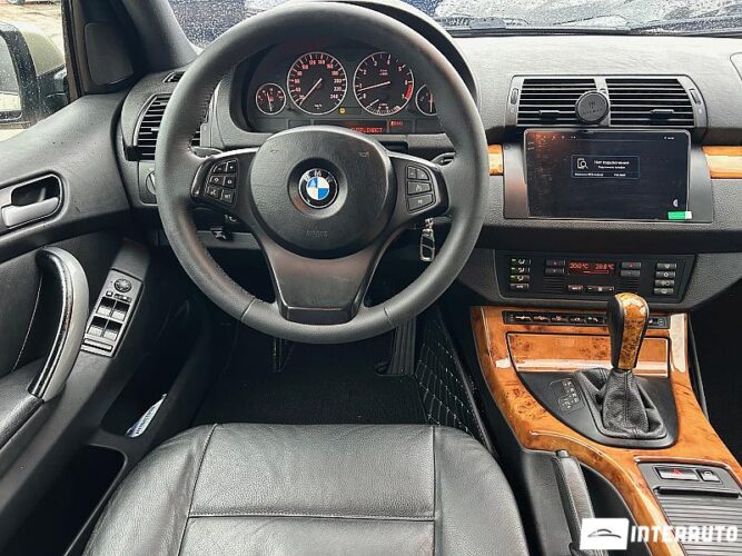 BMW X5 3.0i 36 interauto-car