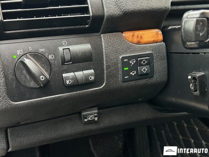 BMW X5 3.0i 37 interauto-car