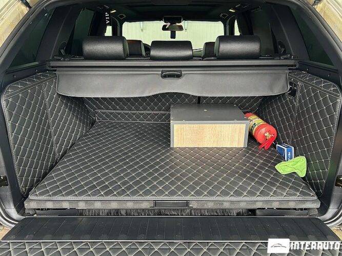 BMW X5 3.0i 45 interauto-car