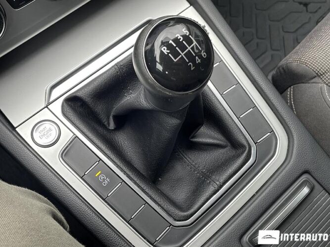 Volkswagen Passat 44 interauto-car