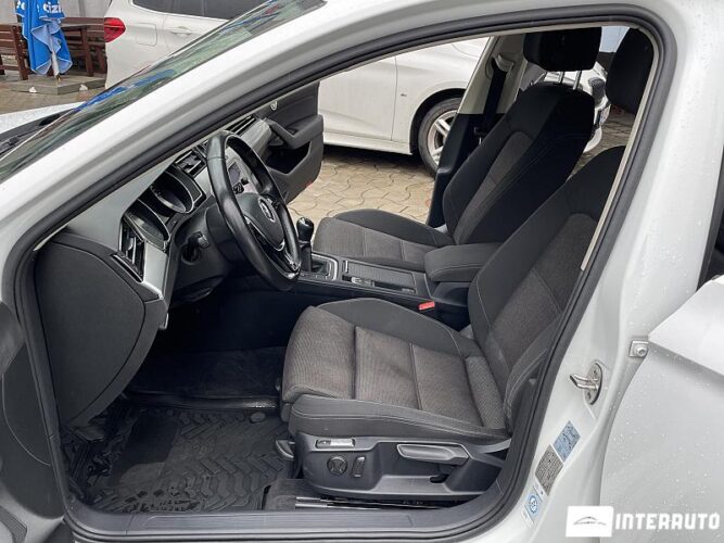 Volkswagen Passat 35 interauto-car