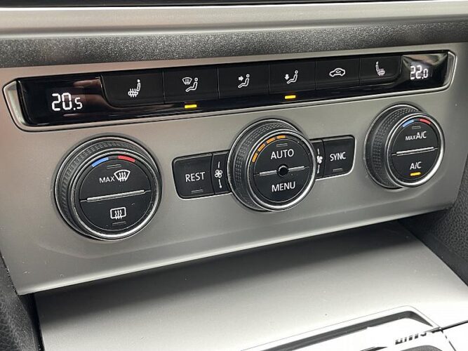 Volkswagen Passat 43 interauto-car