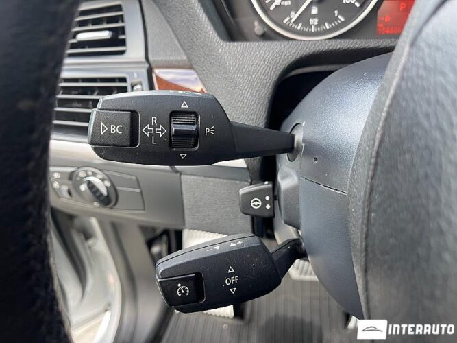 BMW X5 3.0i 40 interauto-car