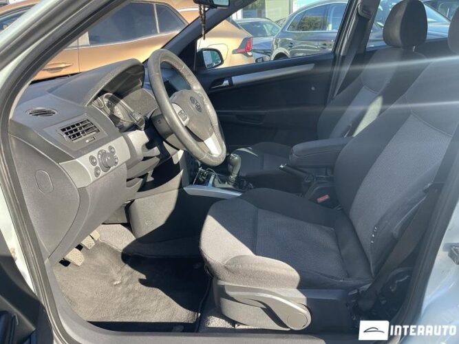 Opel Astra 32 interauto-car