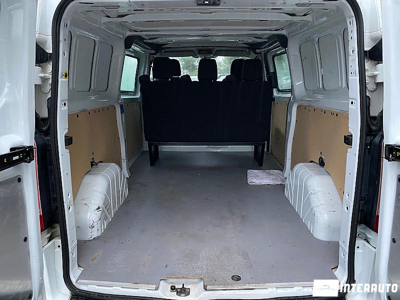 Ford Transit 26 automobil-interauto