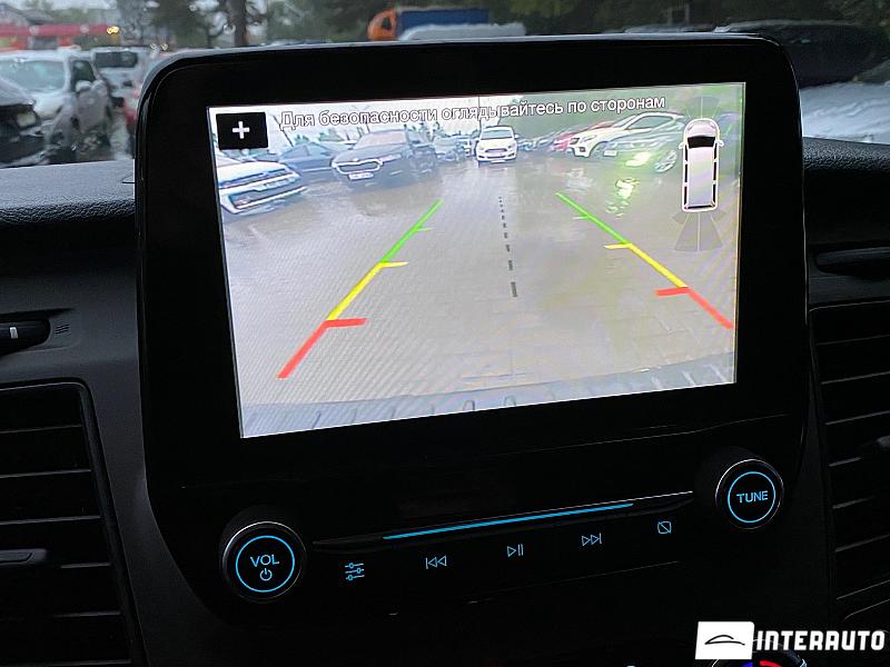 Ford Transit 21 automobil-interauto