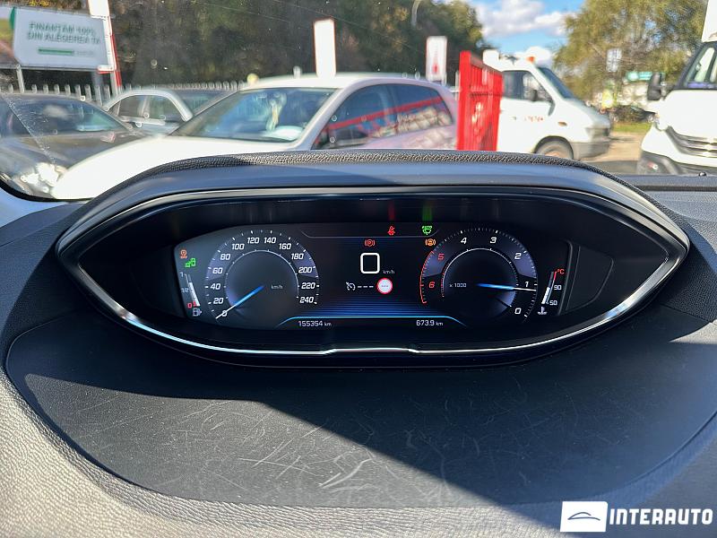 Peugeot 5008 20 automobil-interauto