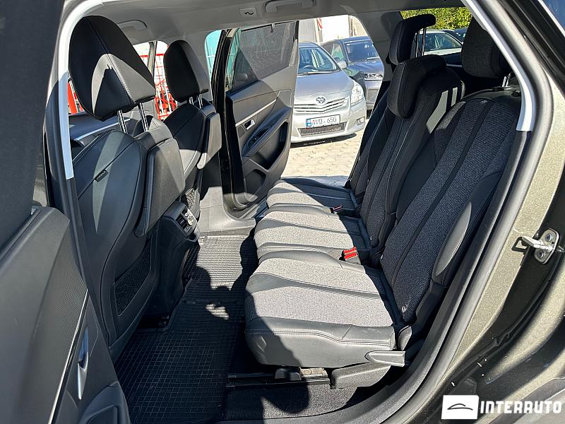 Peugeot 5008 26 automobil-interauto