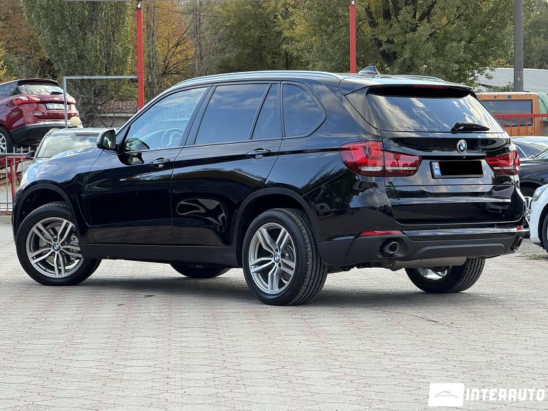 BMW X5 2.5D 12 automobil-interauto