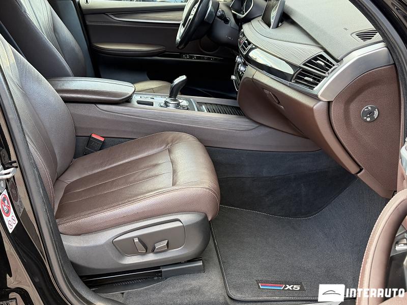 BMW X5 2.5D 25 automobil-interauto