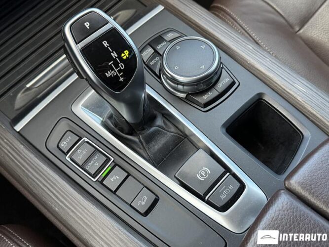 BMW X5 2.5D 42 interauto-car