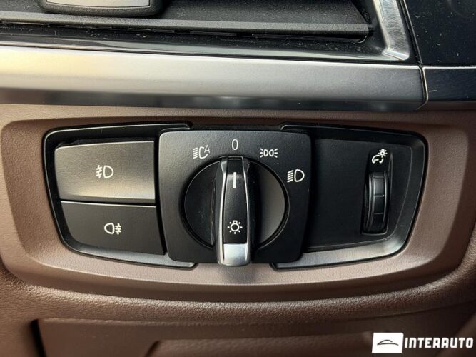 BMW X5 2.5D 37 interauto-car