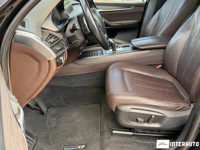 BMW X5 2.5D 35 interauto-car