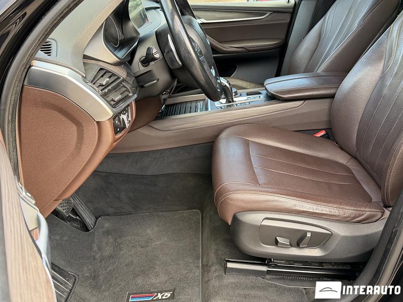 BMW X5 2.5D 17 automobil-interauto