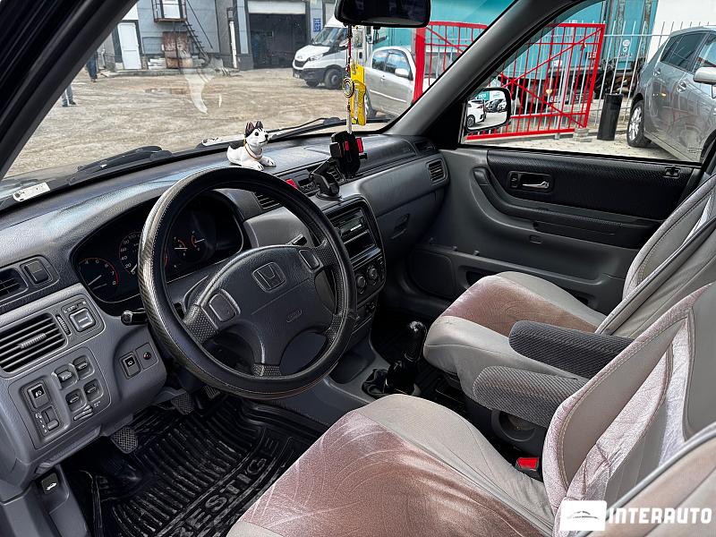 Honda CR-V 16 automobil-interauto