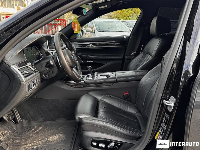 BMW 740e 40 interauto-car