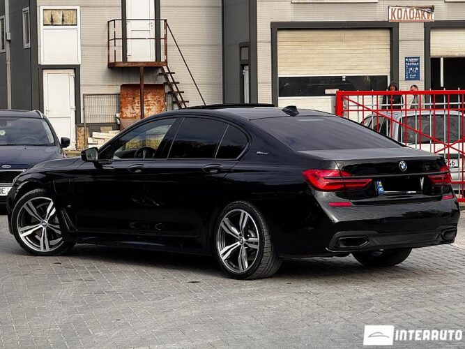 BMW 740e 37 interauto-car